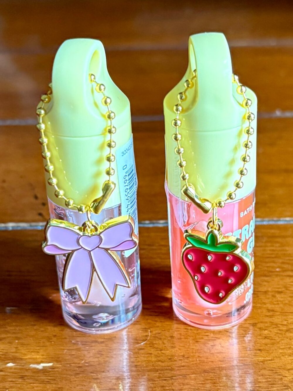 NEW 2-Pc Lip Oil Confetti Cake Pop & Strawberry Glaze Bath & Body Works